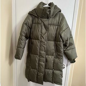 Gap Puffer Women’s Long Recycled Puffer Coat, Green NWT S Small Army Green